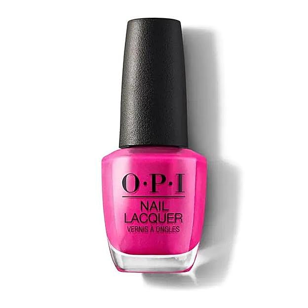 Esmalte de uñas en color fucsia de O.P.I