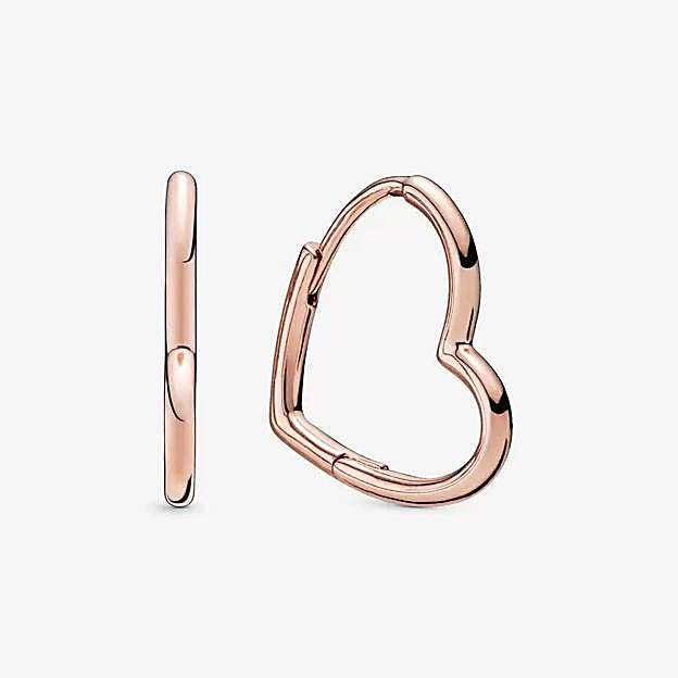 Pendiente con forma de corazón de Pandora.