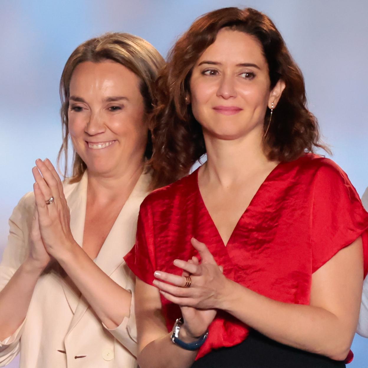 Cuca Gamarra e Isabel Díaz Ayuso durante la celebración en Génova.