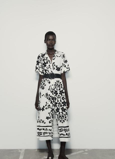 Imagen - Vestido con estampado de flores y lazada de Zara. Foto: Zara.