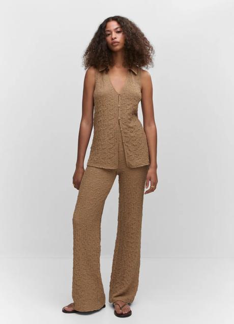 Imagen - Chaleco con textura de Mango (22,99 euros)