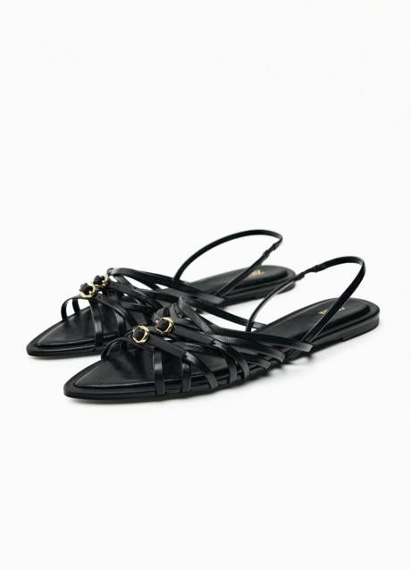 Imagen - Sandalias negras de Zara (29,99 euros)