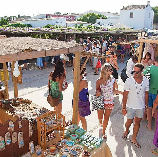 Mercadillo hippie de La Mola, Formentera