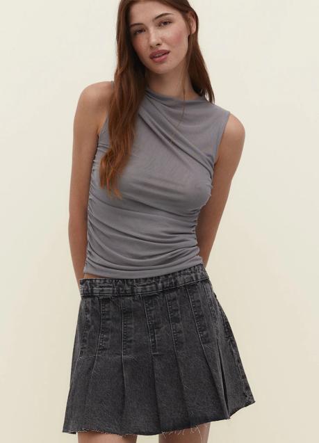 Imagen - Falda de tablas de Stradivarius (25,99 euros)