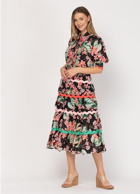 Imagen - Falda midi con estampado de flores de Niza, 59,95 euros.