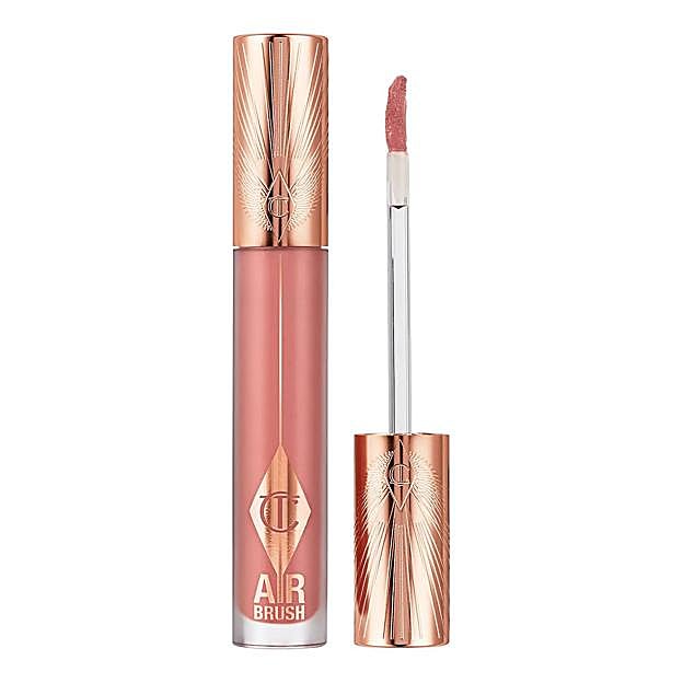 Airbrush Flawless Lip Blur de Charlotte Tilbury. Precio: 34,99 euros
