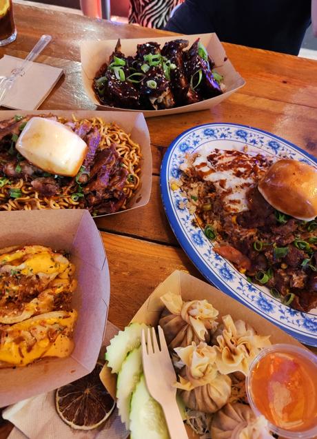 Imagen - Algunas de las delicias que podemos disfrutar en el Yatai Market de la calle Doctor Cortezo. / A.F.L