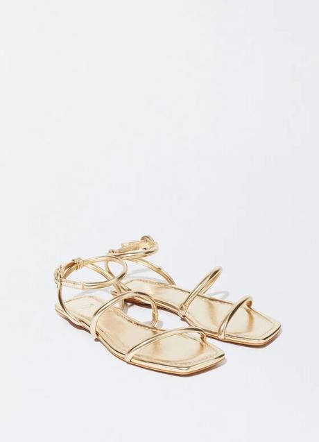 Imagen - Sandalias doradas de Parfois (25,99 euros)