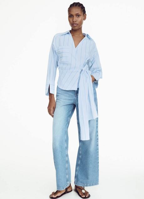 Imagen - Camisa azul cruzada con lazada