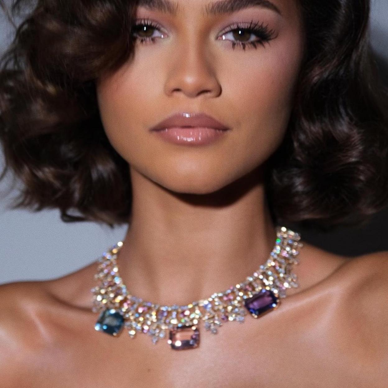 Zendaya con nuevo corte de pelo.