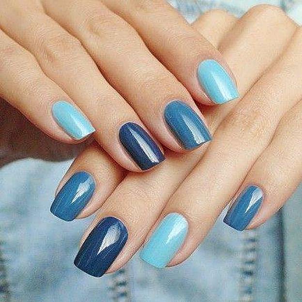 Uñas azules multitono