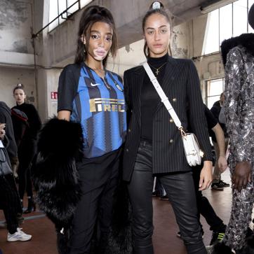 Imagen secundaria 1 - Algunos de los looks con camiseta de fútbol que hemos fichado.