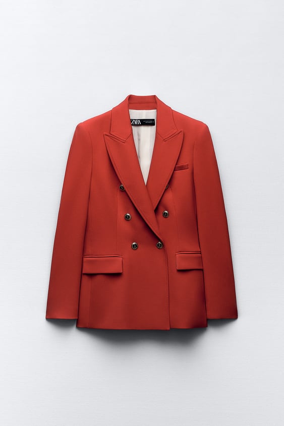 La blazer roja de Zara.