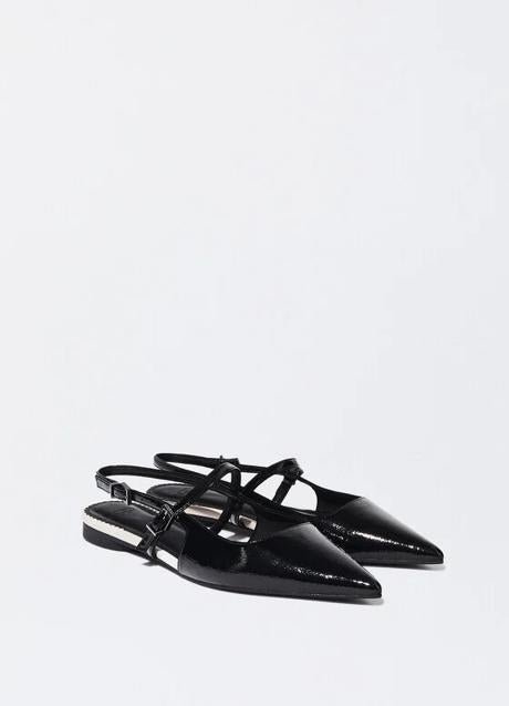 Imagen - Zapatos negros de Parfois (25,99 euros)