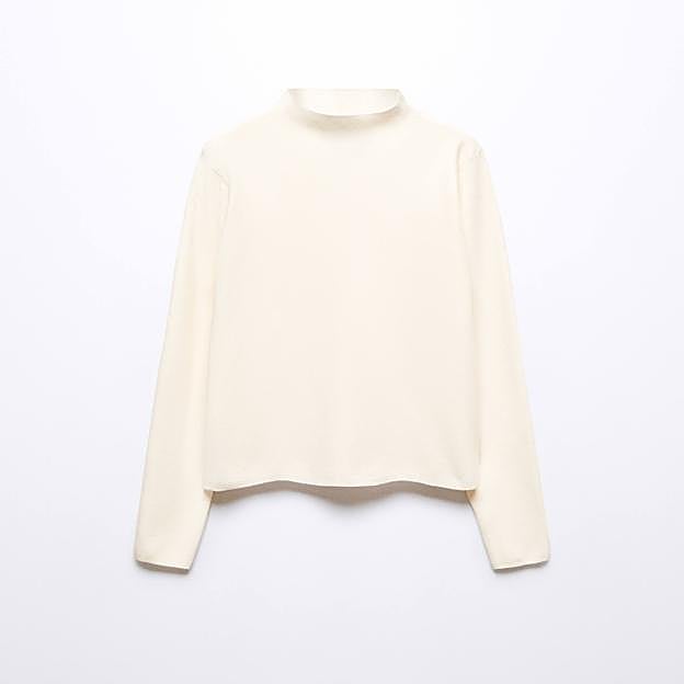 Imagen principal - El jersey de Mango, el cinturón de Sfera y los pantalones de Zara.