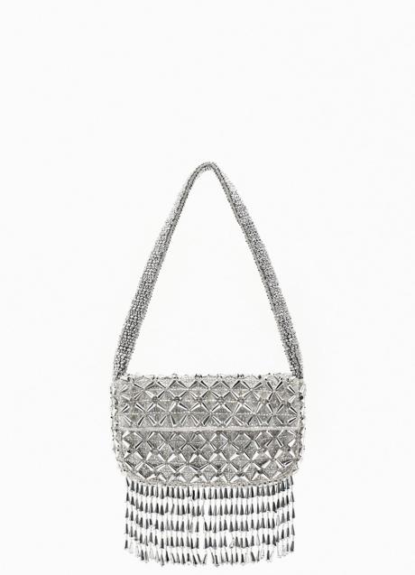 Imagen - Bolso plateado con abalorios, 35,95 euros.