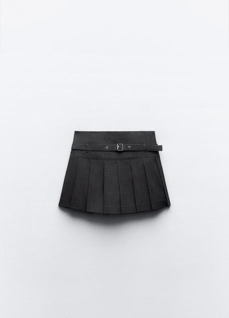 Imagen - Falda gris oscuro de Zara (25,99 euros)