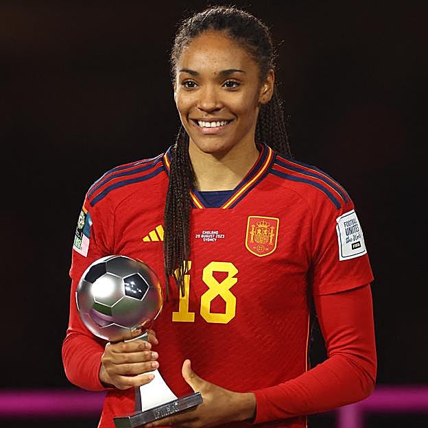 El drama personal de Salma Paralluelo (más allá del fútbol): una infancia complicada, una tragedia familiar y una pérdida irreparable