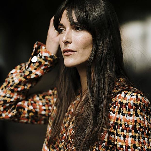 Los flequillos y cortes de pelo tendencia para otoño 2023 que triunfan en el street style