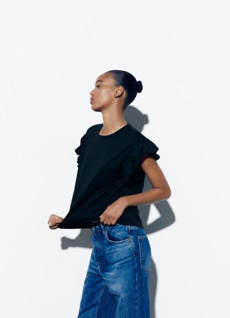 Imagen - Camiseta básica con mangas de volantes