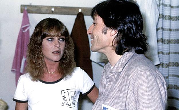 Pepa Flores y Antonio Gades se conocieron en 1973 y se mudaron a Alicante, donde establecieron su domicilio familiar. 