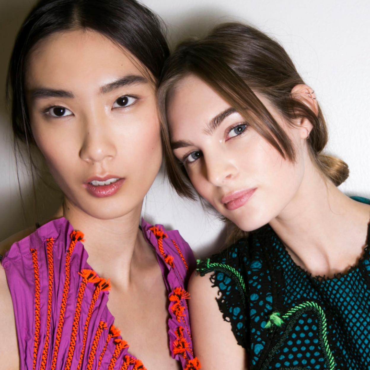 Estos son los sérums con efecto lifting favoritos de los expertos. 