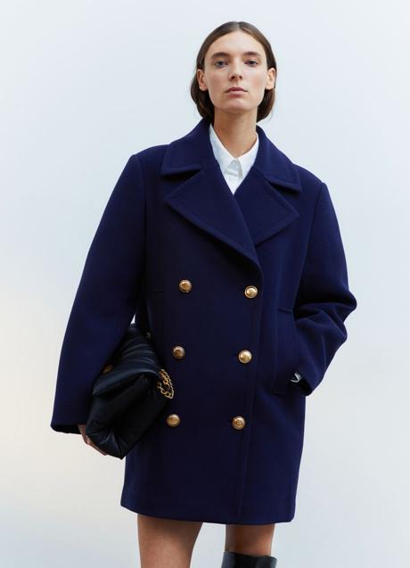 Imagen - Abrigo azul marino de H&M (69,99 euros)