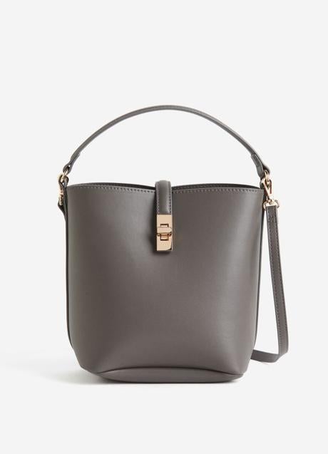 Imagen - Bolso gris de H&M (25,99 euros)