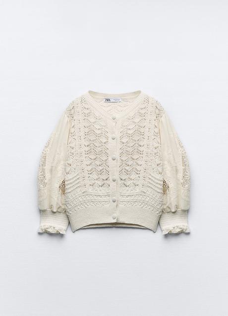 Imagen - Chaqueta calada de Zara (29,99 euros)