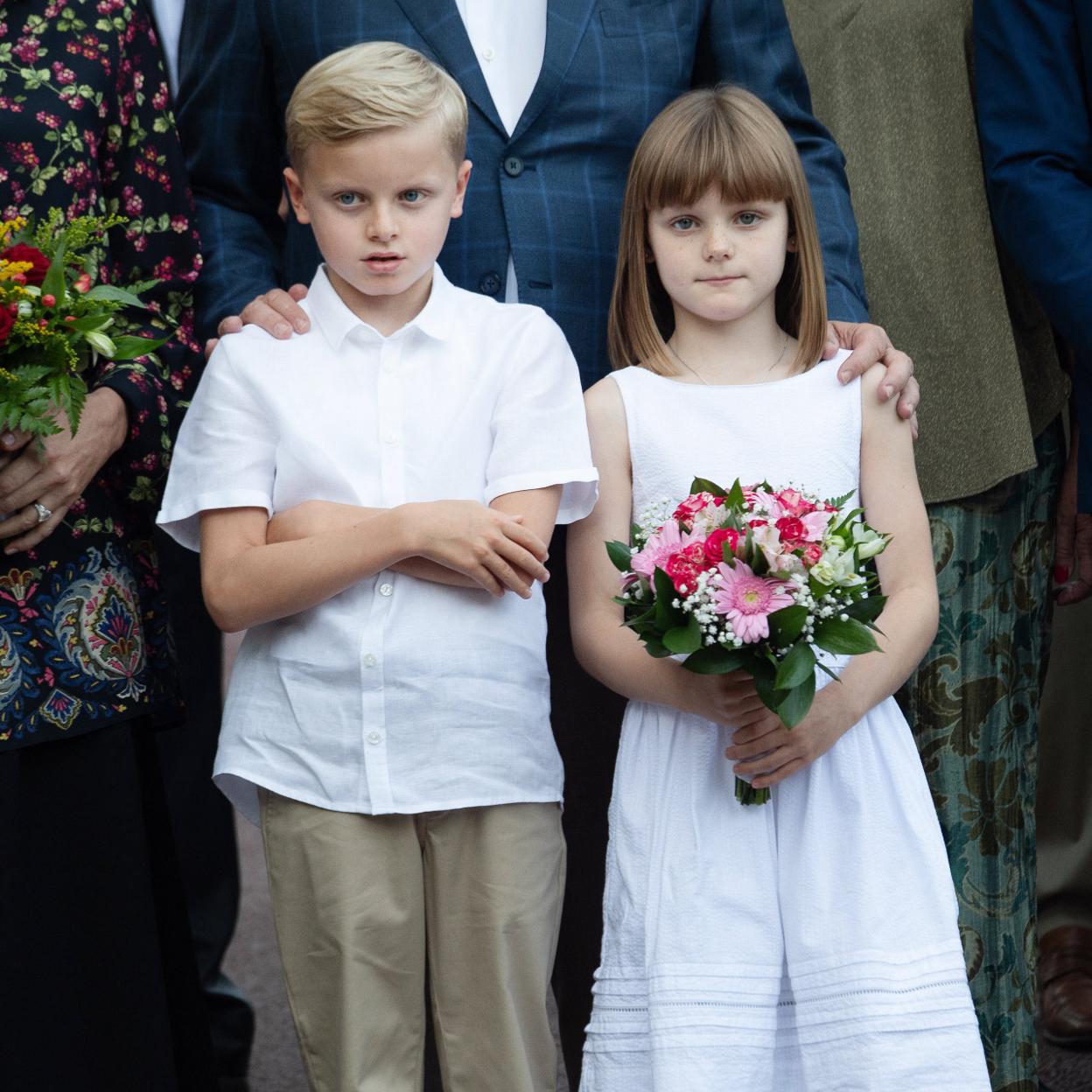 Jacques y Gabriella de Mónaco durante el tradicional picnic del Principado. 