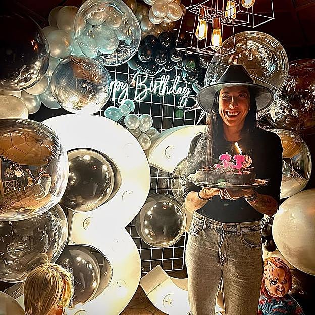 Jenni Hermoso celebra su cumpleaños a miles de kilómetros de su Carabanchel natal. 