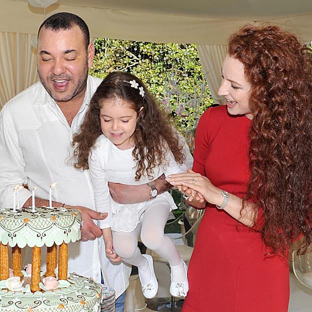 Quién es Lalla Khadija, la desconocida hija de Mohamed VI de Marruecos que ha crecido sin su madre, Lalla Salma