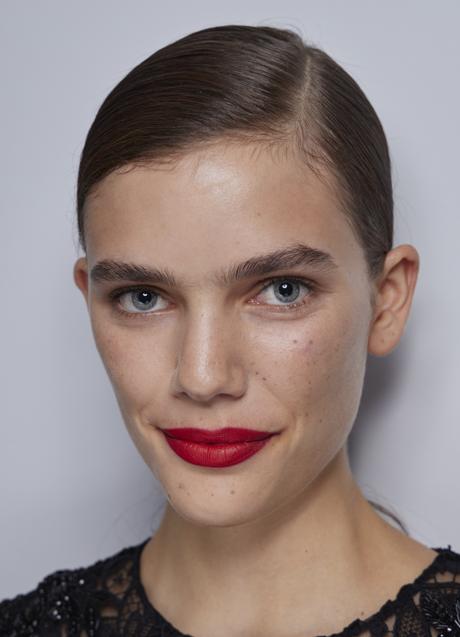 Imagen - Una mujer con los labios rojos. Foto: Launchmetrics Spotlight