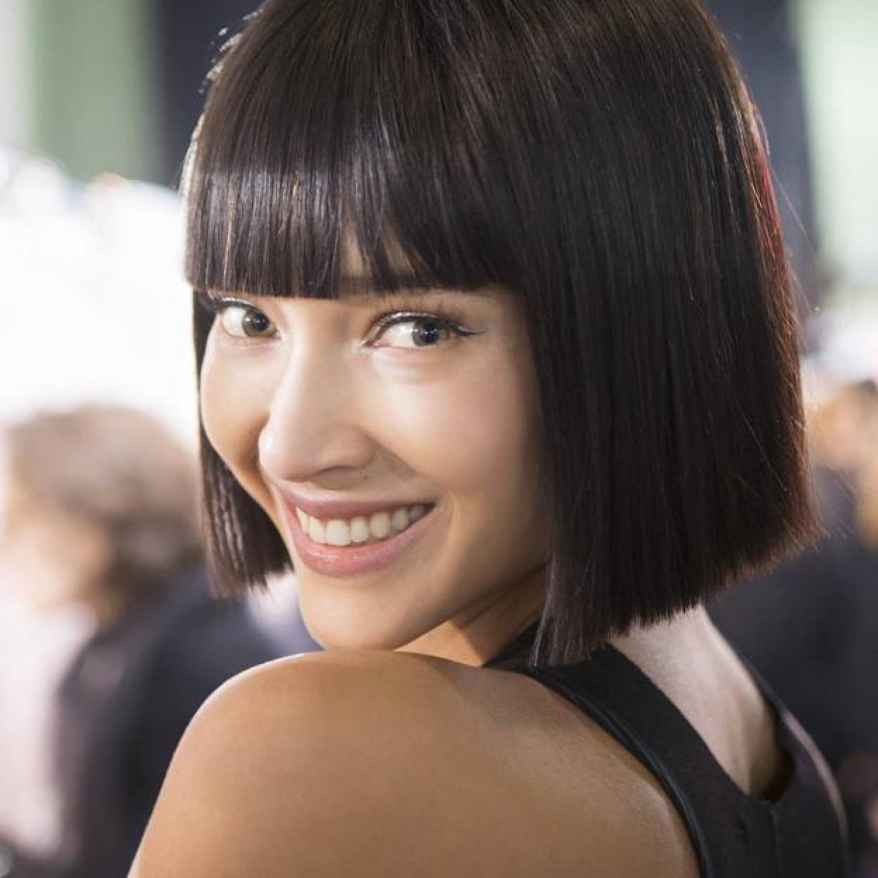 Modelo con piel efecto glass skin