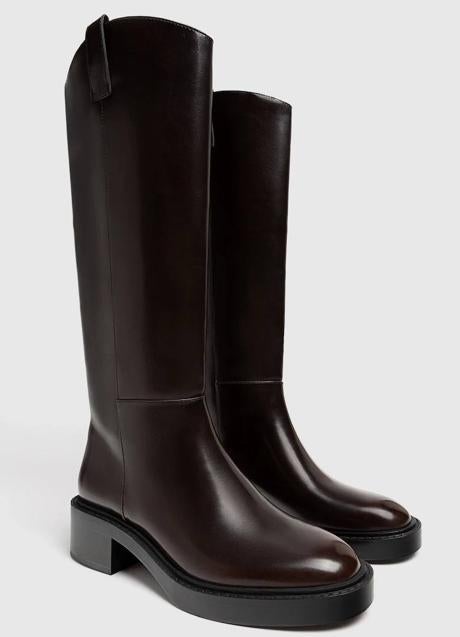 Imagen - Botas planas color marrón