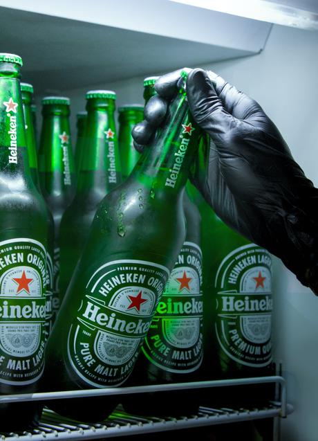 Imagen - Nevera con cervezas Heineken/PEXELS
