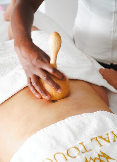 Imagen - Masaje Wood Detox que elimina impurezas de la piel. Foto: Royal Touch.