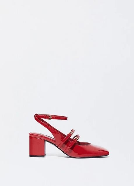 Imagen - Zapatos rojos con hebillas de Parfois (35,99 euros)