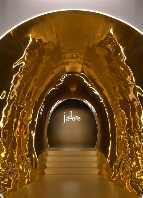 Imagen - Exposición Dior J'adore en París. Foto: Adrien Dirand.