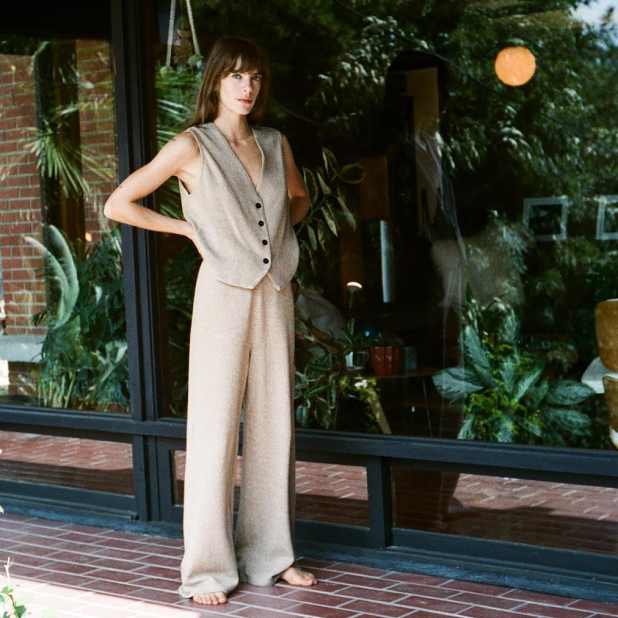 Vestidos, bolsos y zapatos que revolucionarán por completo tu armario de otoño. 