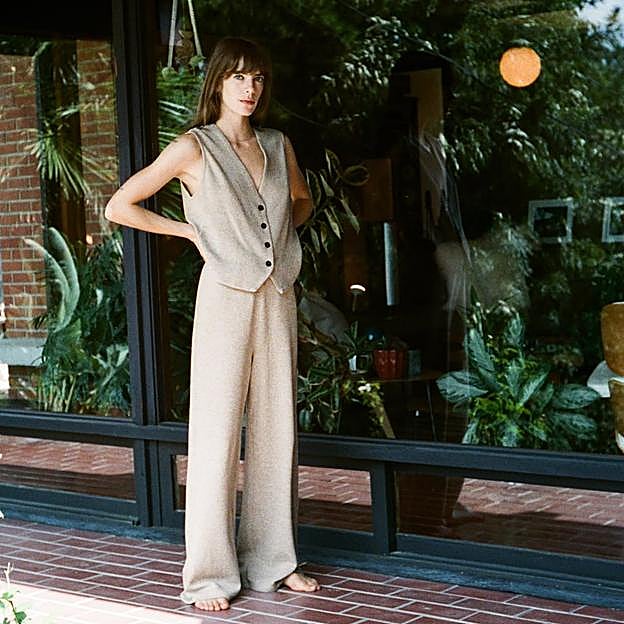 Las novedades de la nueva colección de Zara: de los vestidos estampados a los zapatos con pulsera