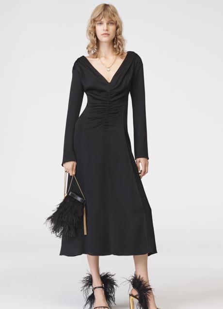 Imagen - Vestido negro de la colección Zara Studio FW2023