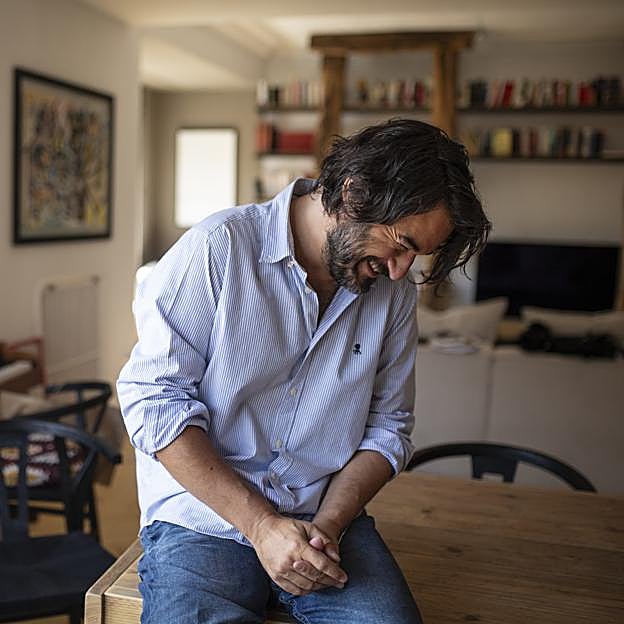 Manuel Jabois en su casa de Madrid.