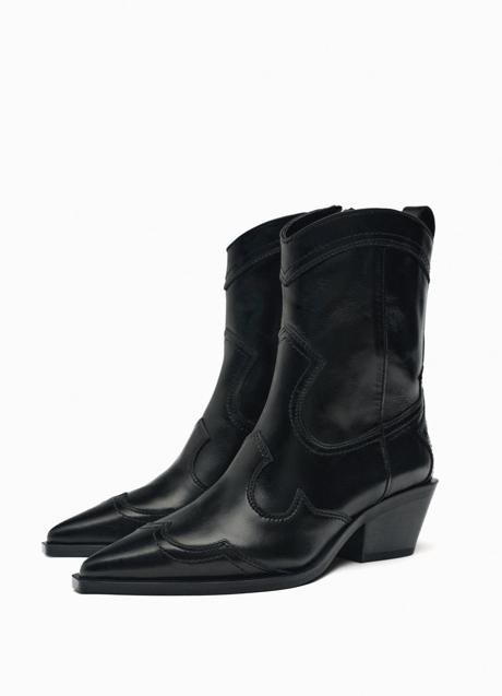 Imagen - Botines negros de Zara (69,99 euros)