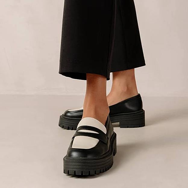 Mocasines bicolor con suela engomada