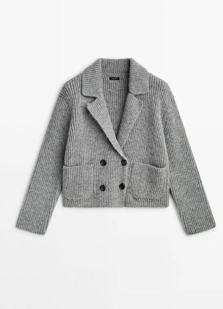 Imagen - Americana corta de punto de Massimo Dutti (89,99 euros)