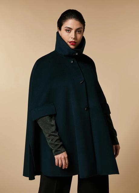 Imagen - Capa de lana de Marina Rinaldi, 1.045 euros.