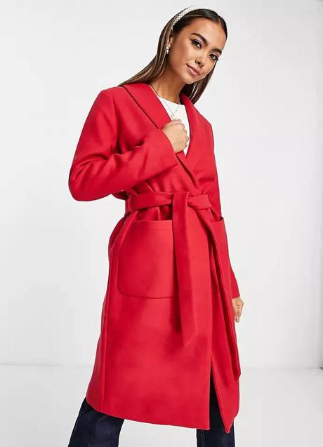 Imagen - Abrigo rojo con cinturón