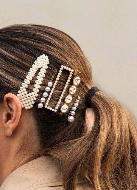 Imagen - Peinado decorado con pasadores