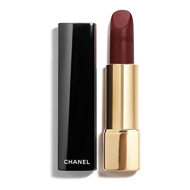 Rouge Allure Velvet en tono Mysterieuse de Chanel